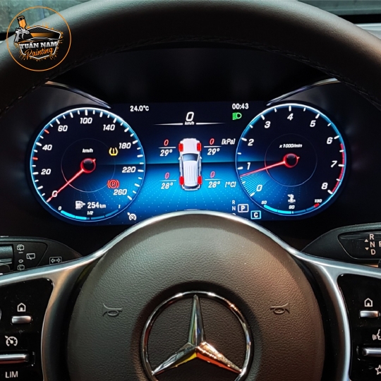 ICAR Ellisafe I50 ( thiết kế riêng cho thương hiệu xe Mecedes Benz của Đức. )